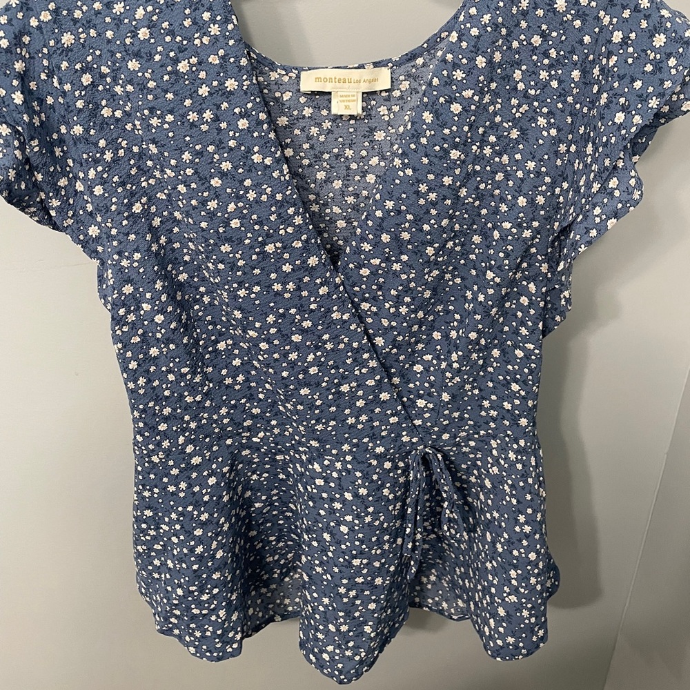 Women’s baby doll peplum top blue and white